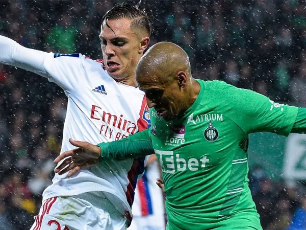 Lyon kecewa ketika imbang melawan Saint-Etienne