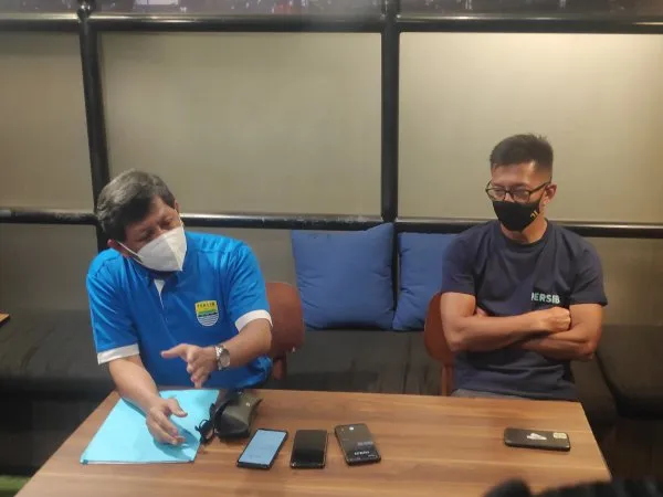 Manajemen Persib memberi penjelasan mengenai dipertahankannya Robert Rene Alberts