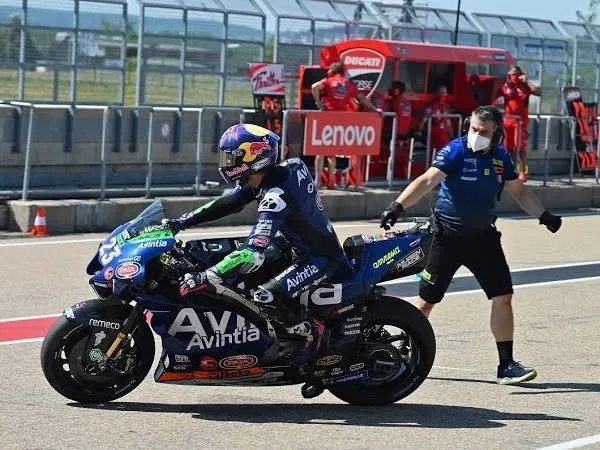 Enea Bastianini sumringah kecepatan motornya mulai kompetitif.