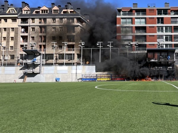 Inggris vs Andorra Kini Bisa Ditunda Setelah Stadion Alami Kebakaran