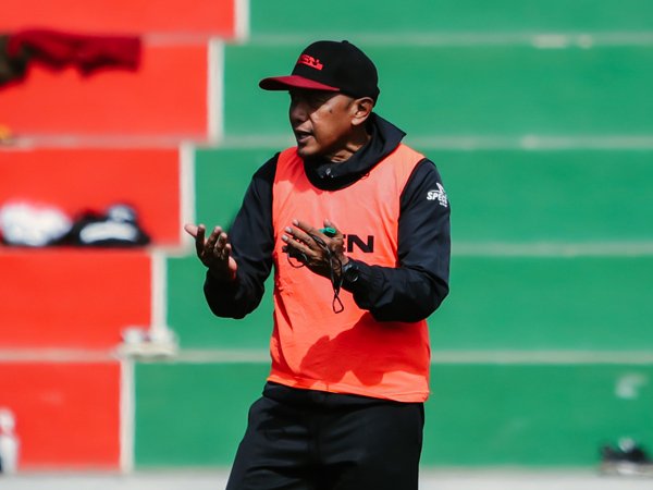 Rahmad Darmawan Bicara Terkait Rotasi Di Lini Tengah Madura United