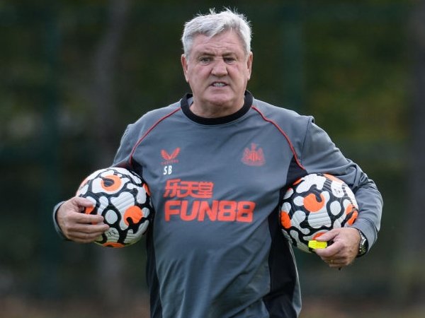 Newcastle Akan Segera Berhentikan Steve Bruce dari Perannya