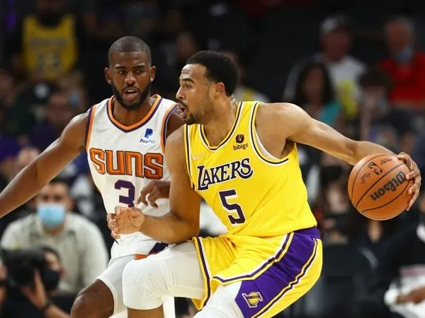 Talen Horton-Tucker bakal menepi selama 4 pekan setelah jalani operasi ibu jari.