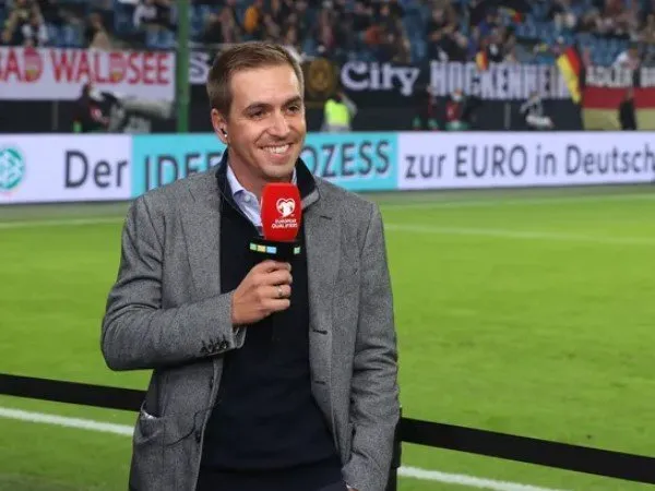 Philipp Lahm Komentari Penunjukkan Julian Nagelsmann