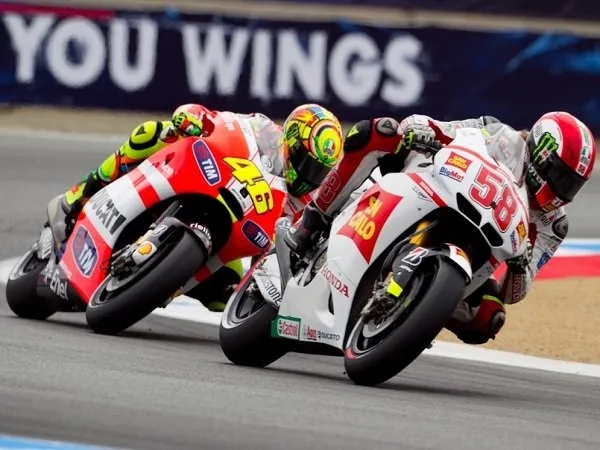 Valentino Rossi masih tidak bisa lupakan mendiang Marco Simoncelli.