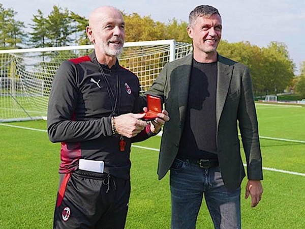 100 Pertandingan Tukangi Milan, Pioli Kejar Pencapaian Zaccheroni