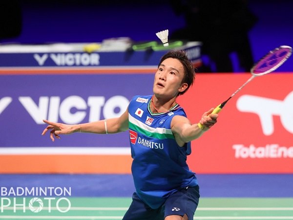 Kento Momota Ungkap Faktor Kekalahannya Dari Viktor Axelsen