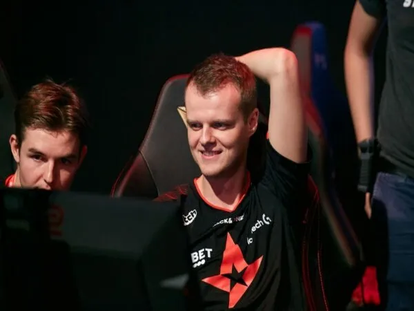 Eliminasi GODSENT, Astralis Masih Bertahan Di PGL Stockholm Major