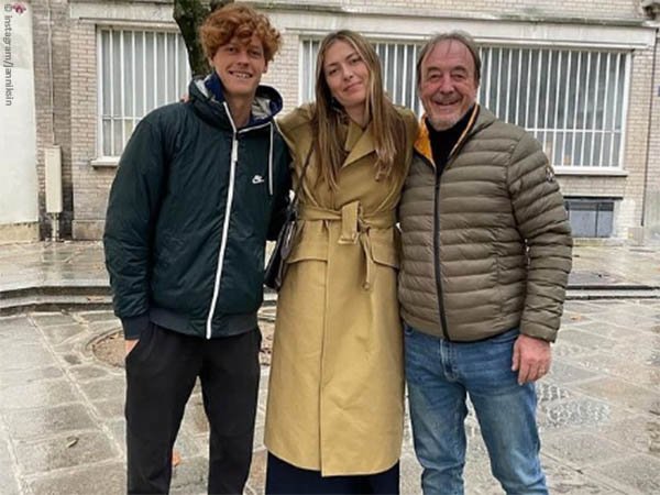 Tembus Peringkat 10 Besar, Jannik Sinner Merayakannya Dengan Bintang Ini