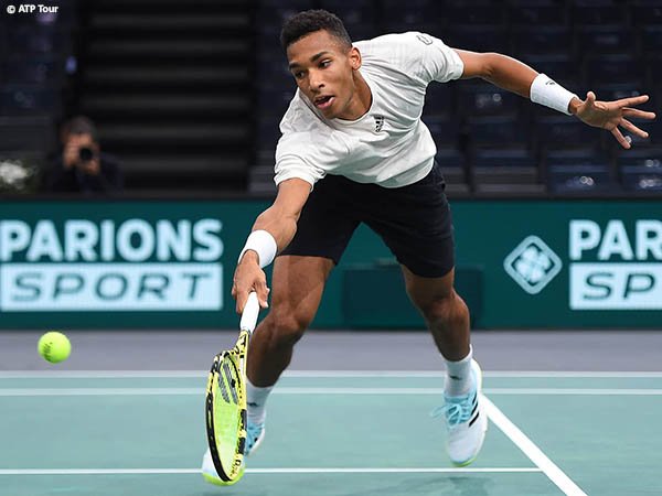 Felix Auger Aliassime Jatuh Bangun Awali Paris Masters Musim 2021