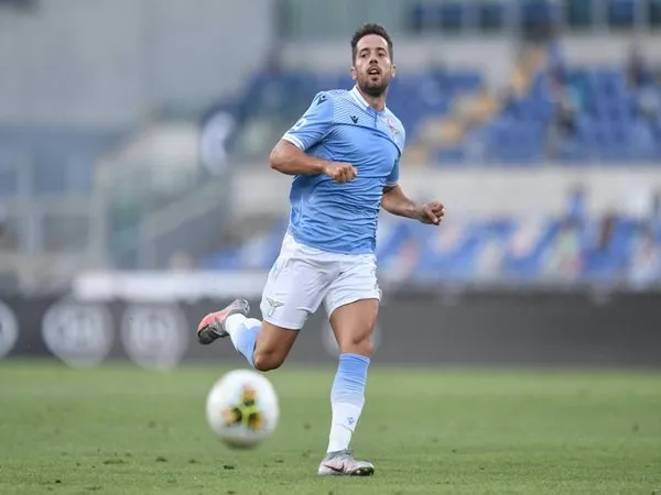 Winger terpinggirkan Lazio