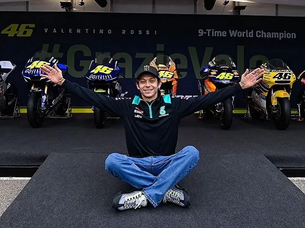 Valentino Rossi dan sembilan motor yang telah membawanya menjadi juara,