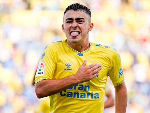 Milan Buka Negosiasi Transfer New Pedri, Alberto Moleiro