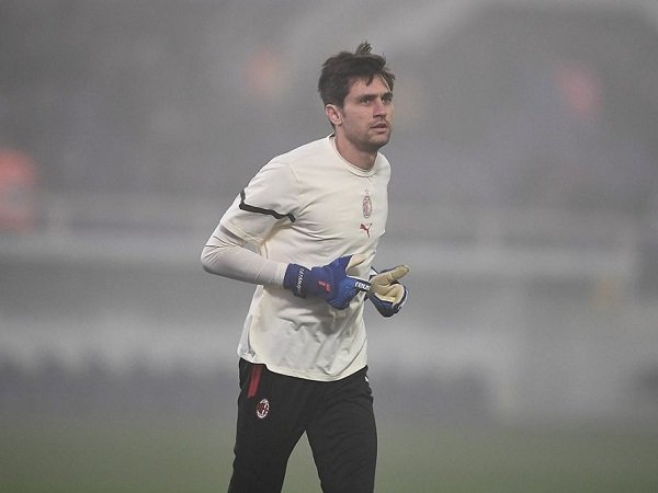 Kebobolan Empat Gol, Ciprian Tatarusanu Turun Dari Hero Ke Zero