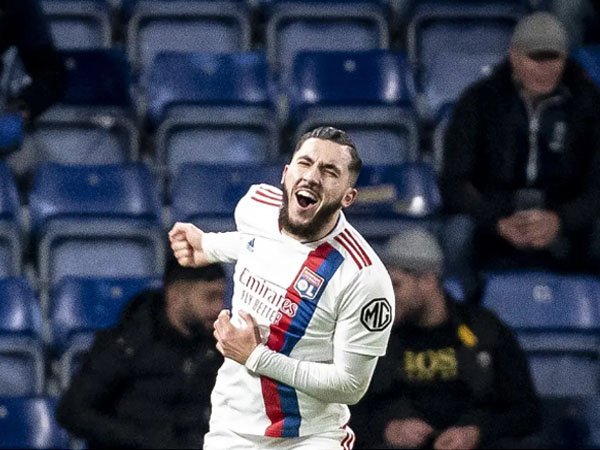 Lyon Taklukkan Brondby, Rayan Cherki Curi Perhatian Lewat Bracenya