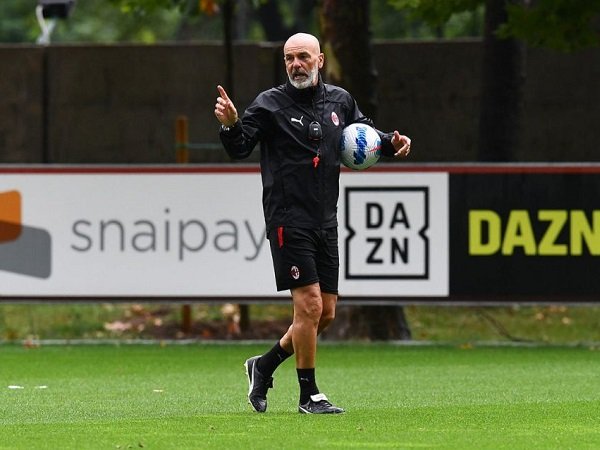 Milan Yakin Pioli Bakal Ikuti Jejak Ferguson dan Wenger