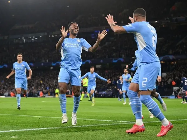 Manchester City jamu West Ham United dalam lanjutan Premier League.