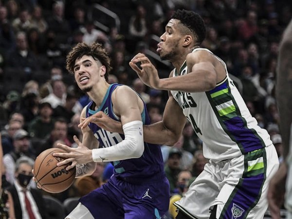 James Borrego Puji Performa Apik LaMelo Ball Saat Jumpa Bucks