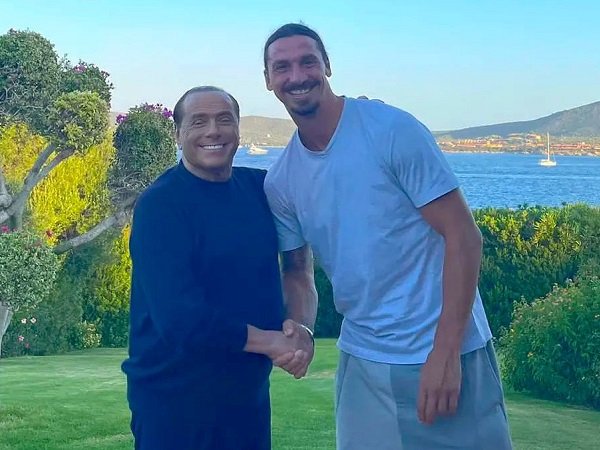 Ibrahimovic Beberkan Kenangan Jenakanya Bersama Berlusconi, Apa Itu?