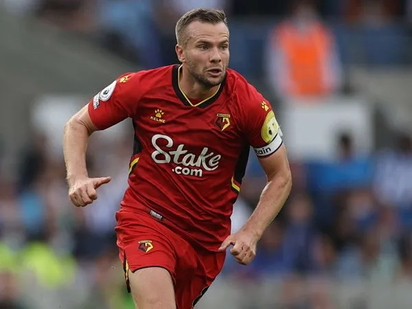 Gelandang Watford, Tom Cleverley.