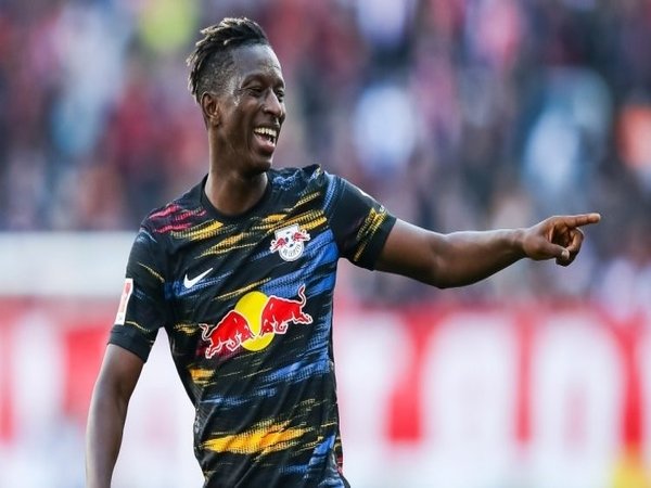 Gelandang RB Leipzig Jadi Prioritas Rangnick di Bursa Januari