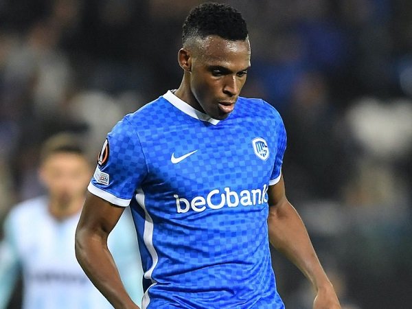 Percepat Pencarian Bek Tengah, Milan Buru Bintang Genk Jhon Lucumi