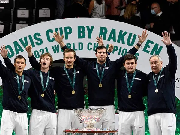 Aslan Karatsev merasa seperti ini usai akhiri musim 2021 dengan gelar Davis Cup Finals