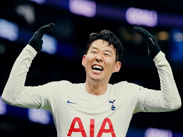 Park Ji-Sung Yakin Son Akan Sukses Jika Gabung Manchester United