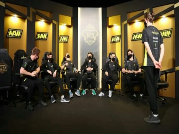 M3 World Championship 2021: Makin Panas, NaVi Lumat RSG SG