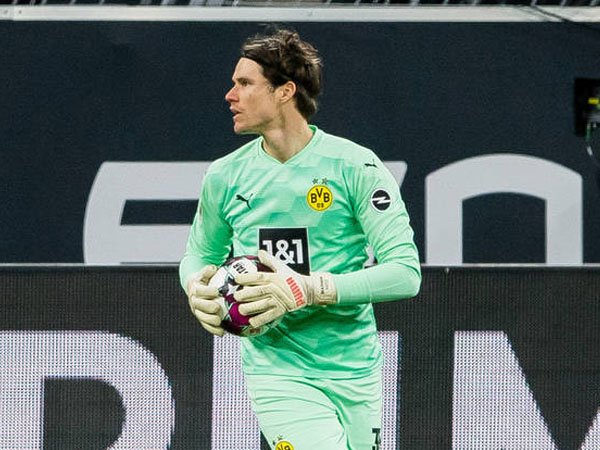 Ditekuk Hertha 3-2, Marwin Hitz: Dortmund Terlalu Mudah Kebobolan