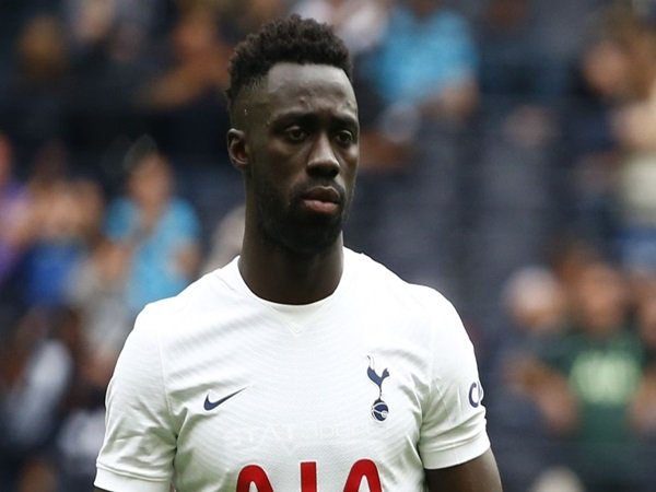 Jarang Dimainkan, Defender Tottenham Jadi Incaran Napoli