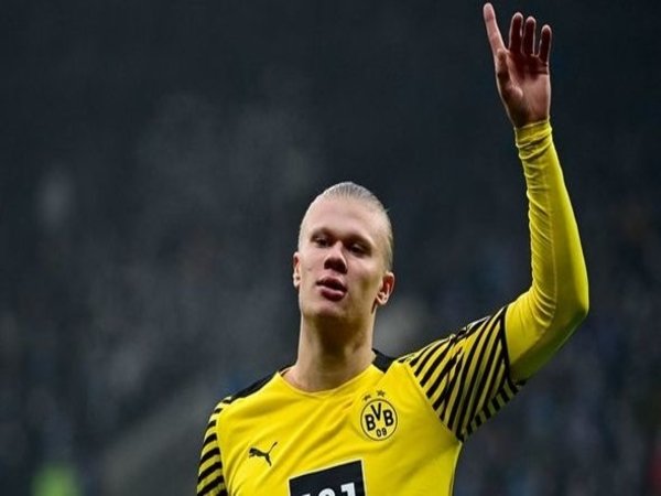 Raiola Membantah Jika Erling Haaland Sudah Bahas Pra-Kontrak dengan Madrid