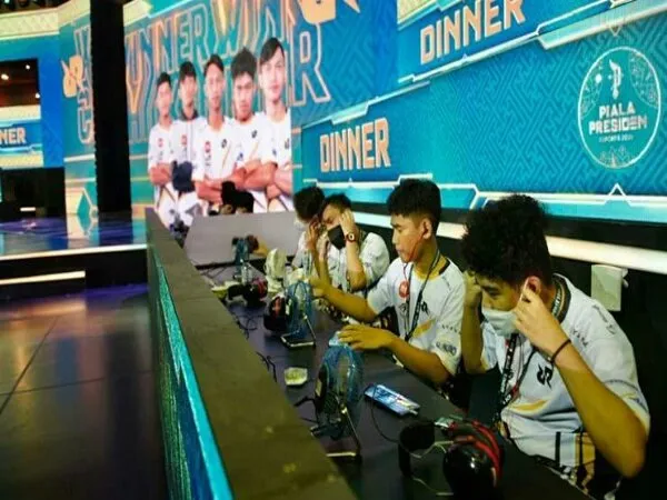 RRQ Ryu Juara Piala Presiden Esports Menjadi Kado Penutup 2021 Bagi RRQ