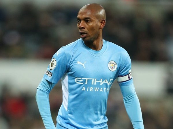 Man City Tolak Tawaran Atletico Miniero Bagi Fernandinho