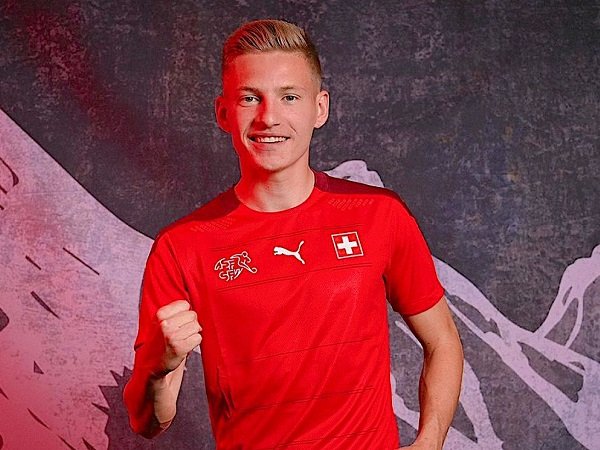 Pesona Milan dan Persaingan Untuk Mendaratkan Servis Omeragic