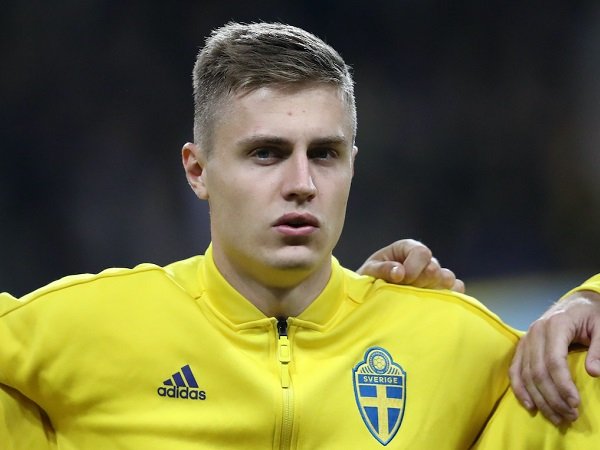 Milan Bidik Svanberg Sebagai Kandidat Pengganti Kessie