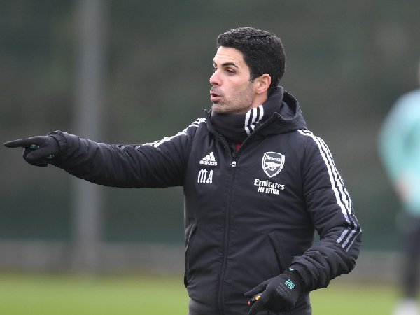 Positif Covid-19, Mikel Arteta Absen di Laga Arsenal vs Manchester City