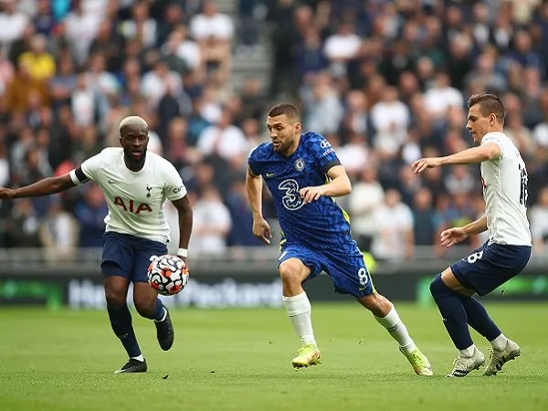 Chelsea berjumpa dengan Tottenham Hotspur di pentas Piala Liga Inggris.