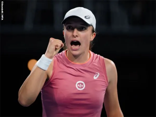 Iga Swiatek hentikan langkah Victoria Azarenka di Adelaide International 2022