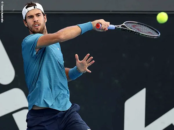 Karen Khachanov kantongi satu tiket perempatfinal Adelaide International 2 musim 2022
