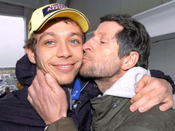 Valentino Rossi Akui Sang Ayah Berjasa Besar dalam Kariernya di Balap Motor