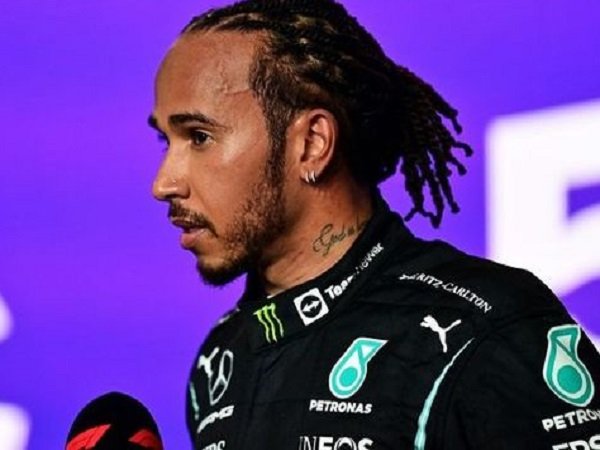 Lewis Hamilton Diragukan Bakal Tampil di Kejuaraan F1 2022
