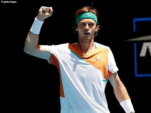 Andrey Rublev dominasi laga kontra Gianluca Mager di Australian Open 2022