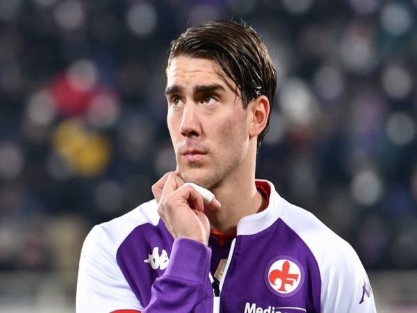 Direktur Fiorentina Akui Sudah Banyak Tawaran Masuk Untuk Dusan Vlahovic