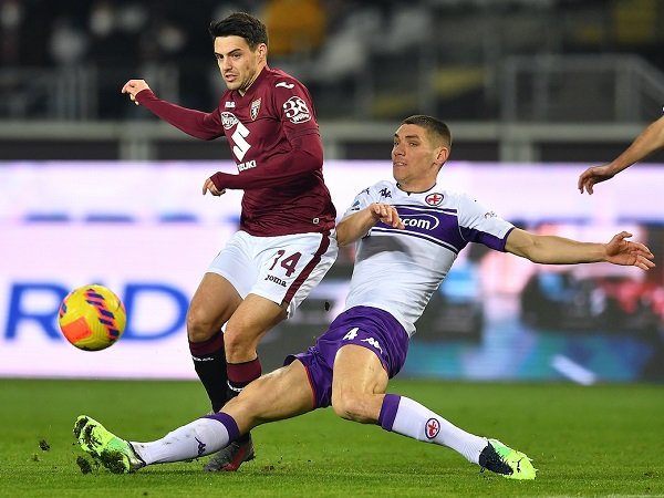 Milenkovic Terus Kesulitan Musim Ini, Minat Milan Mulai Meredup