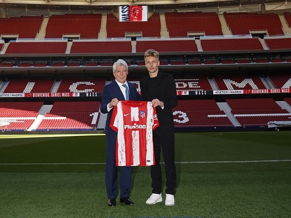 Resmi Gabung Atletico Madrid, Daniel Wass Ungkap Kebahagiaannya