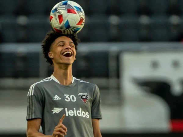 VfL Wolfsburg Resmi Datangkan Kevin Paredes dari DC United