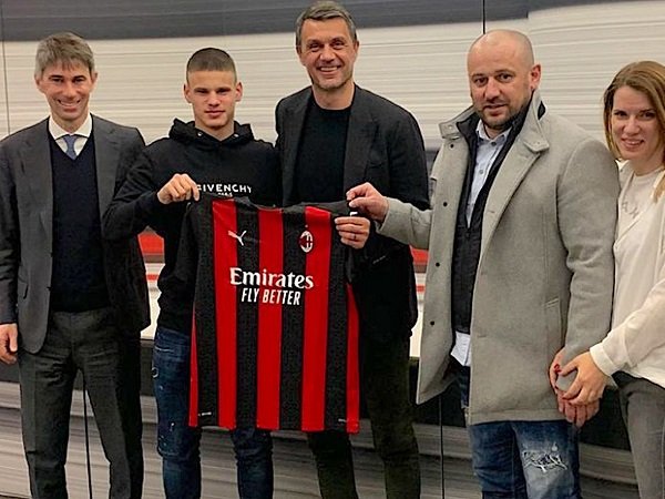 Milan Dapat Keuntungan Besar Dari Transfer Milos Kerkez Ke AZ Alkmaar