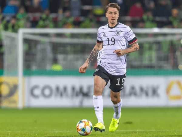 Tak Terpakai di Bayern, Adrian Fein Dipinjamkan ke Klub Kasta Kedua Jerman