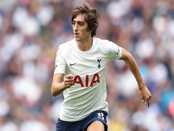 Tiba di Valencia, Bryan Gil Siap Rampungkan Transfernya Dari Tottenham